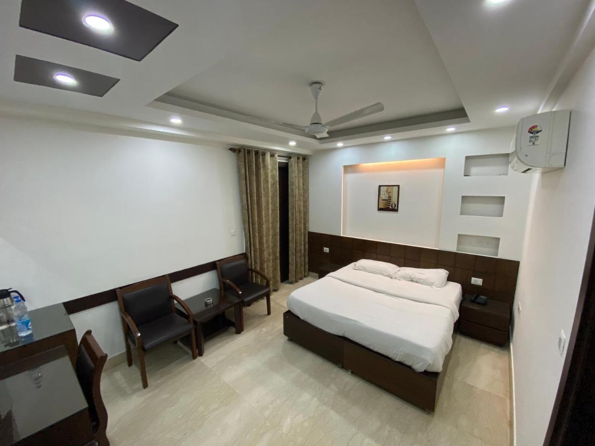 Sheesh Mahal Bed & Breakfast Нью-Дели Экстерьер фото